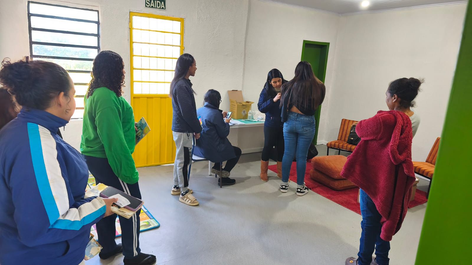 Secretaria da Saúde intensifica vacinação no interior e leva ação à comunidade da Caleira
