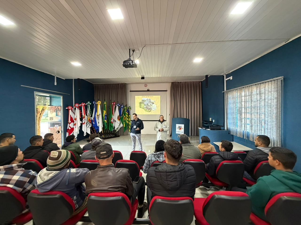 Em São Gabriel, Curso de Manutenção de Máquinas Pesadas e Motores a Diesel inicia com 21 alunos