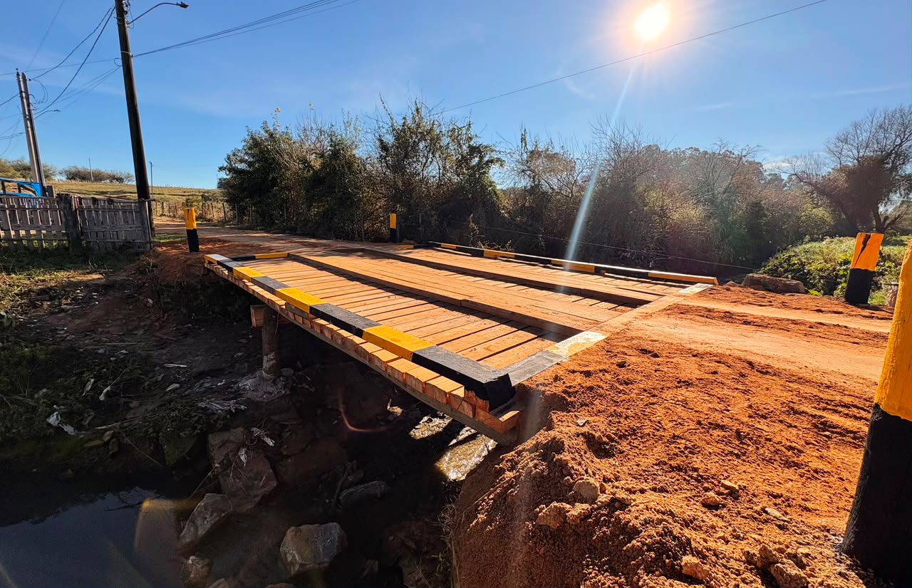 Prefeitura executa obras em pontilhões para reduzir alagamentos e reforçar mobilidade