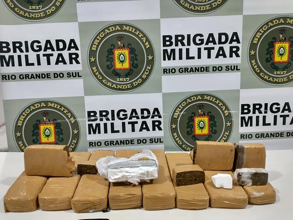 BRIGADA MILITAR PRENDE DOIS ELEMENTOS COM QUASE 6KG DE MACONHA E CERCA DE 400G DE COCAÍNA.