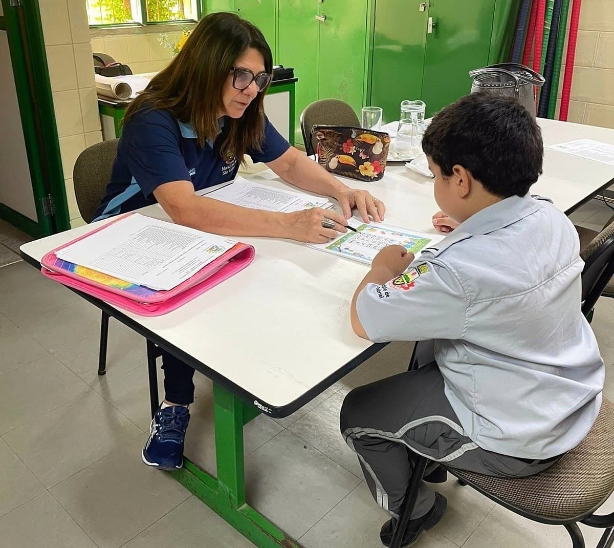 EDUCAÇÃO PROMOVE CURSO DE FORMAÇÃO CONTINUADA PARA PROFESSORES DAS SÉRIES INICIAIS.